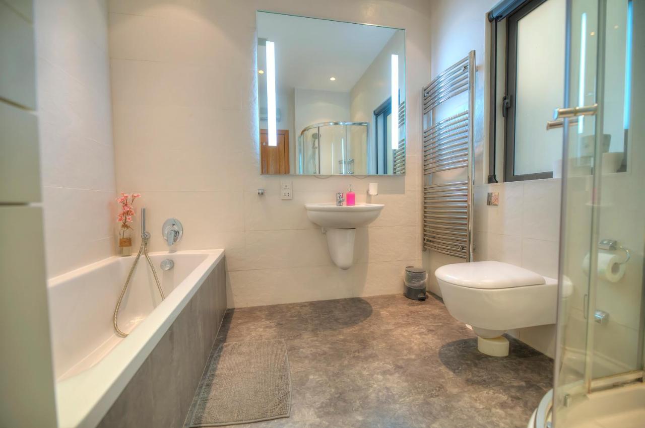 Bright And Spacious 3 Bedroom Apartment With Breathtaking Views - Goslm-5 Σλιέμα Εξωτερικό φωτογραφία